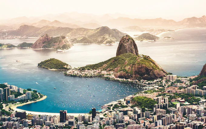 With Samba and Bossa Nova it's easy to fall in love with Rio de Janeiro.